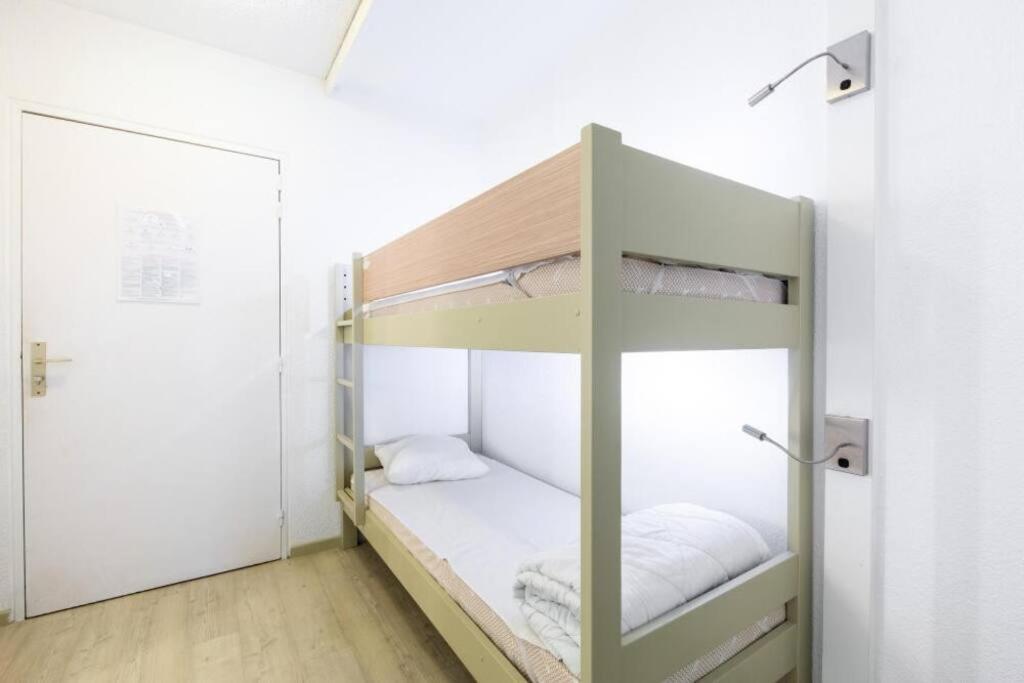 Bel Appartement Vue Sur Piscine 1 Chambre Fermee Et 1 Espace Cabine Сен-Рафаэль Экстерьер фото